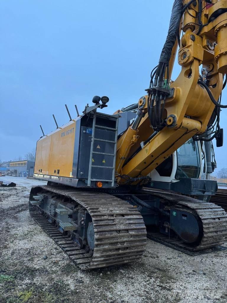 Bauer RTG RG 19 T 진동 파일 드라이버
