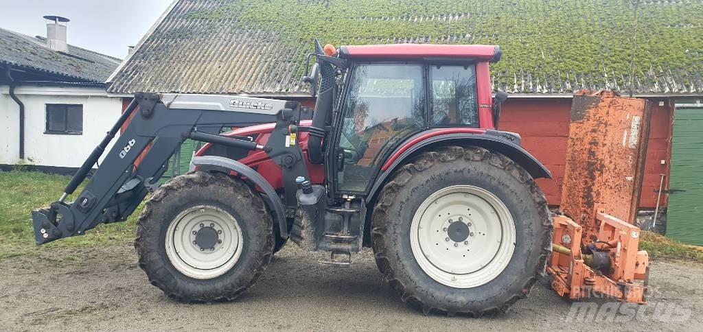 Valtra N 123 H5 트랙터
