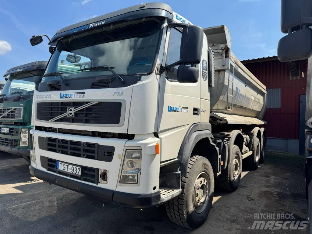 Volvo FM 13 440 8x6 덤프 트럭
