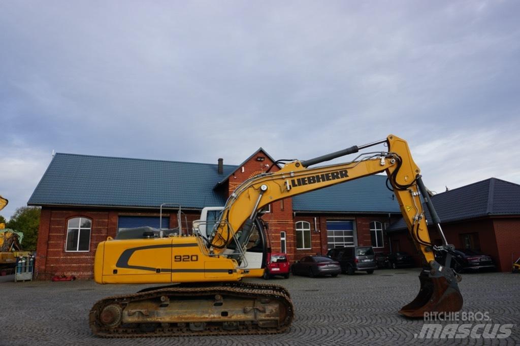 Liebherr R 920 LC 대형 굴삭기 29톤 이상