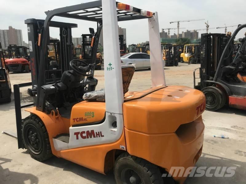 TCM FD 100 디젤 지게차