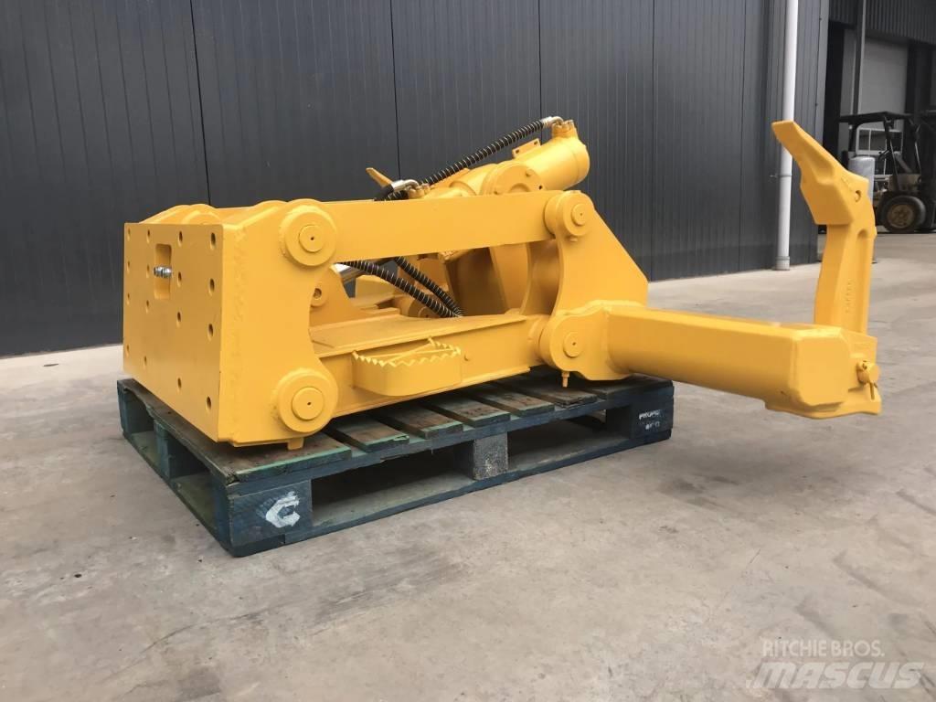 Komatsu D51 스크레퍼