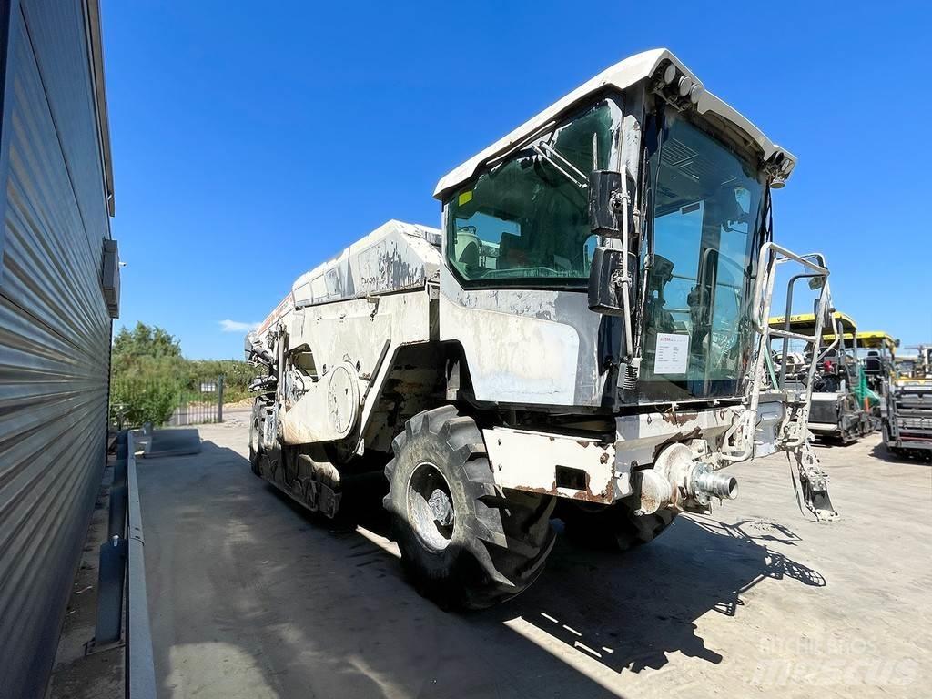 Wirtgen WR 240I 아스팔트 리사이클러