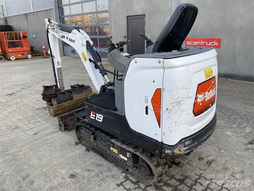 Bobcat E19  휠 굴삭기