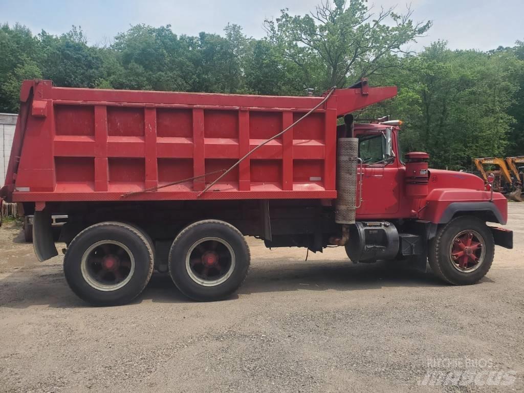 Mack RD 690 SX 덤프 트럭