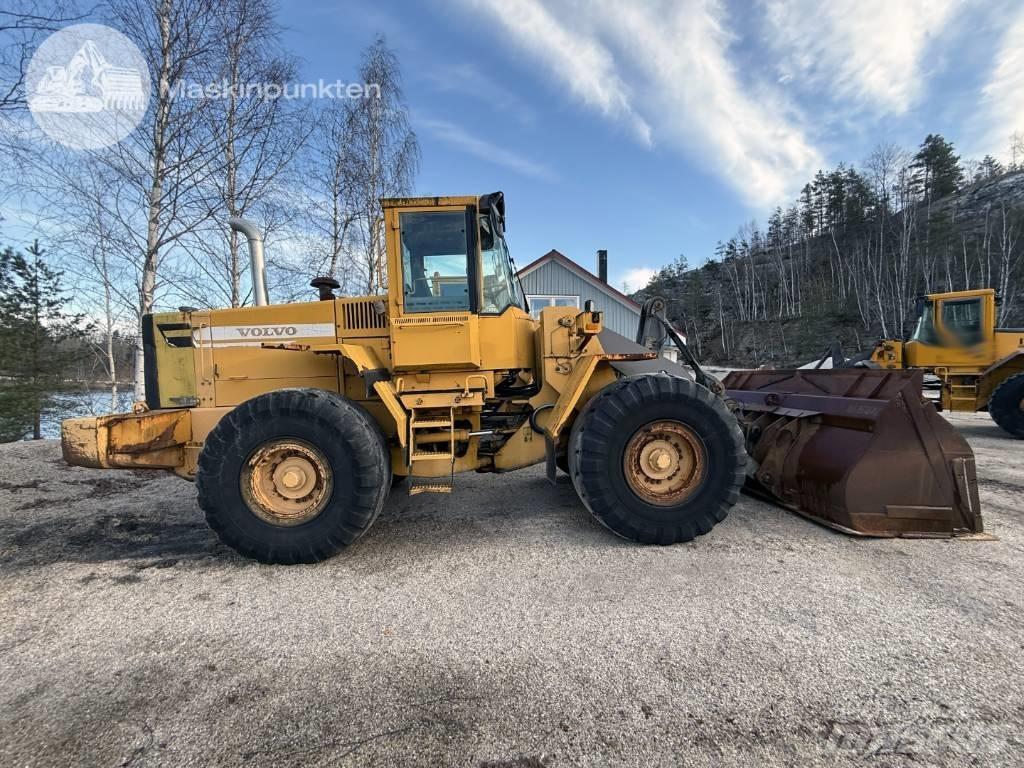 Volvo L 120 C  휠로우더