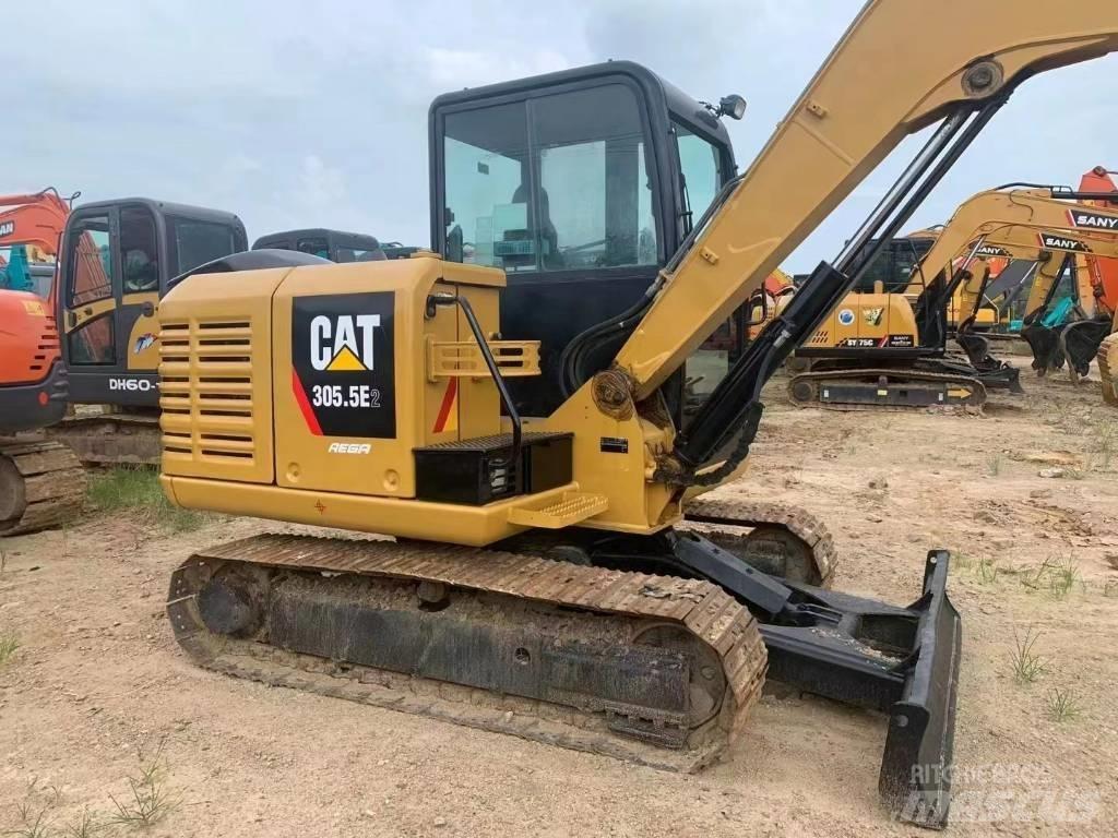 CAT CAT305.5E 대형 굴삭기 29톤 이상