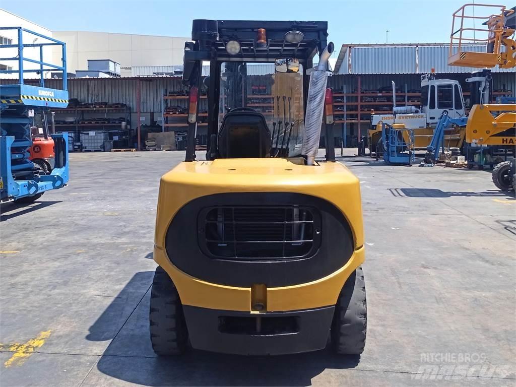 CAT DP45K 디젤 지게차