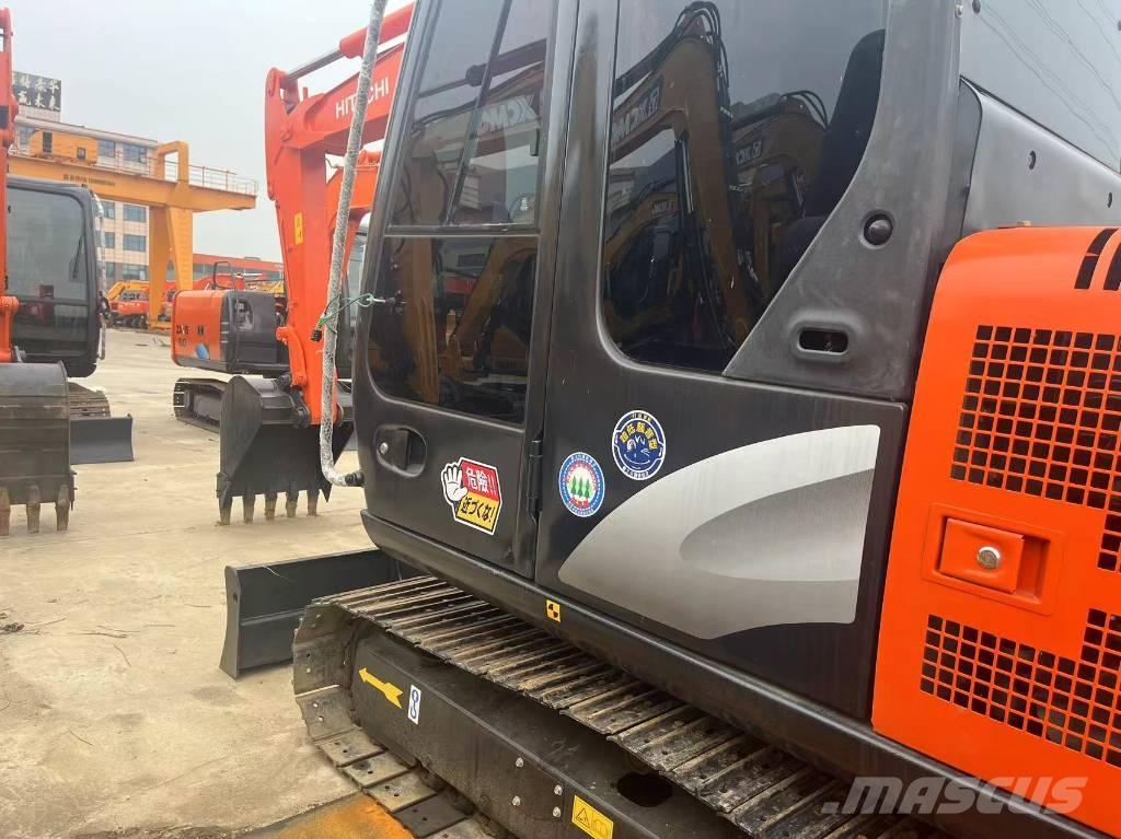 Hitachi ZX 60 소형 굴삭기 7톤 미만