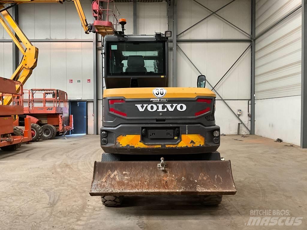 Volvo EW 60 E  휠 굴삭기