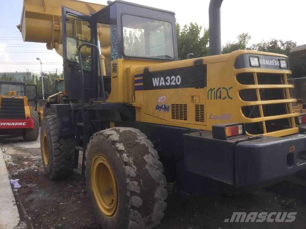 Komatsu WA 320-3  휠로우더