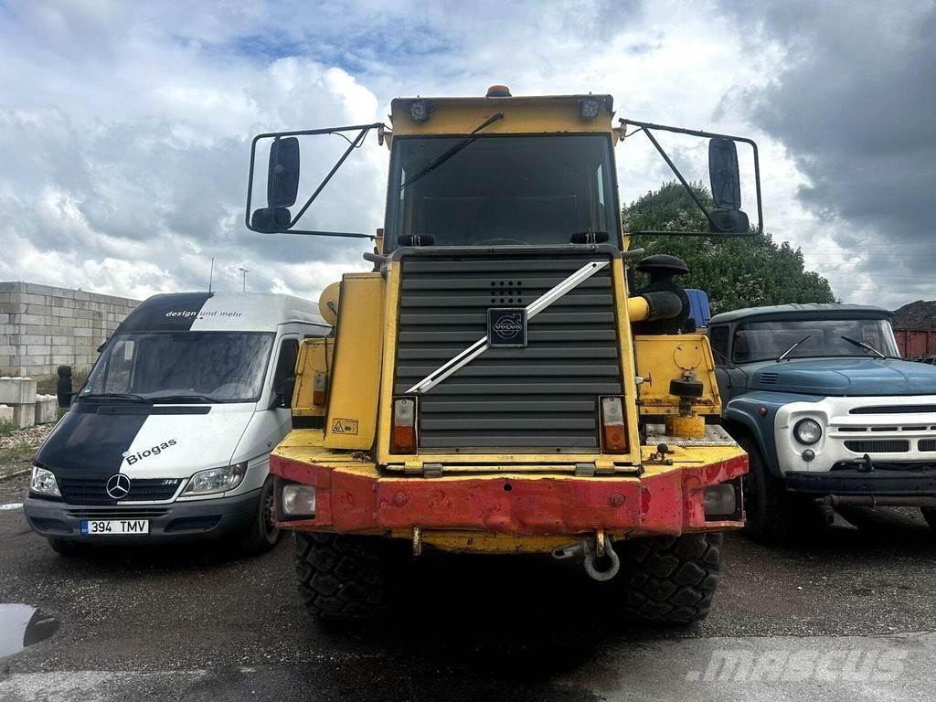 Volvo A25C 연결식 홀러