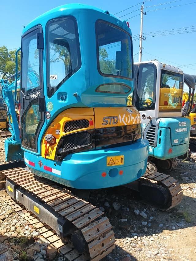 Kubota KX 135 소형 굴삭기 7톤 미만