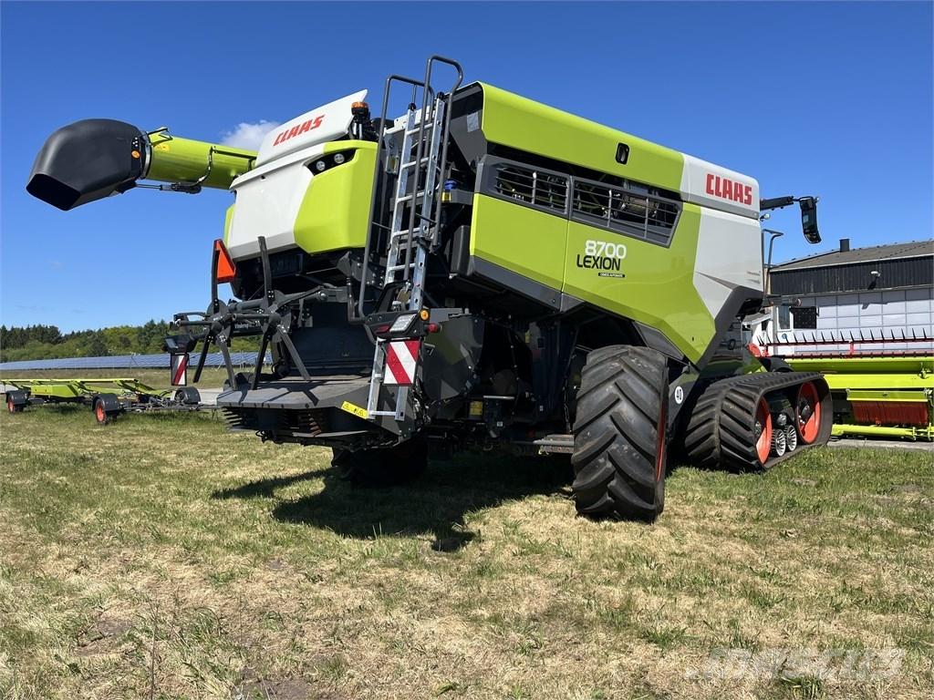 CLAAS Lexion 8700TT 콤바인 수확기