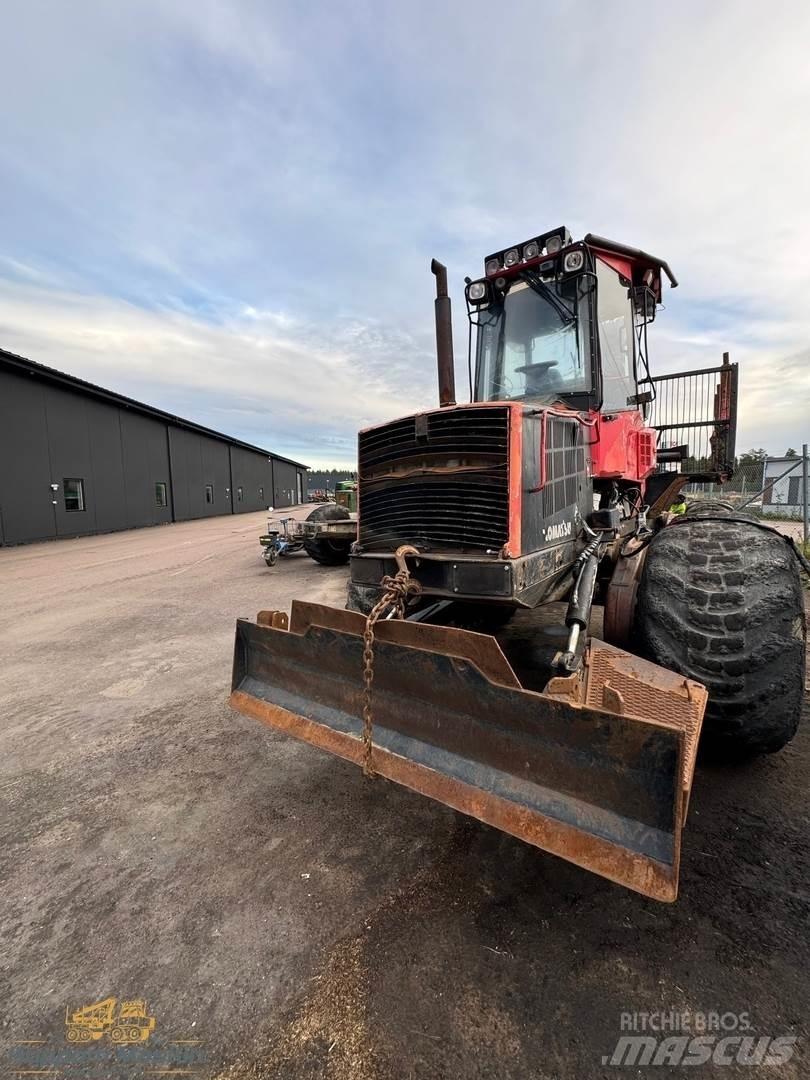 Valmet 890.3 원목 포워더