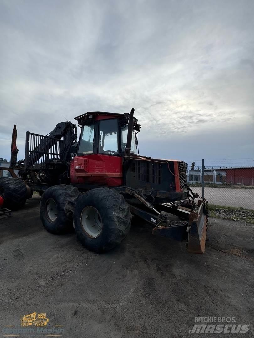 Valmet 890.3 원목 포워더