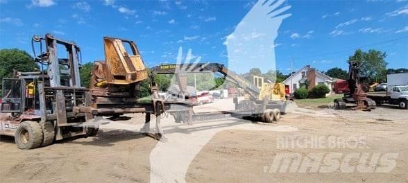Tigercat 250 굴절식 크레인