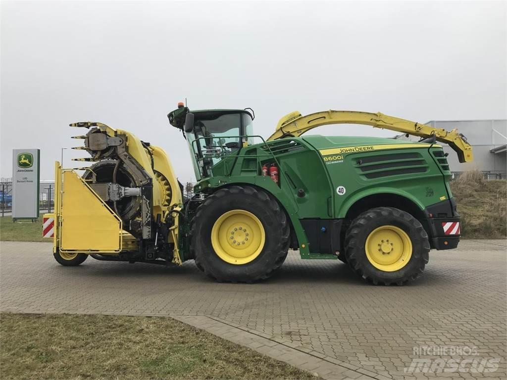 John Deere 8600 자동 초지기계