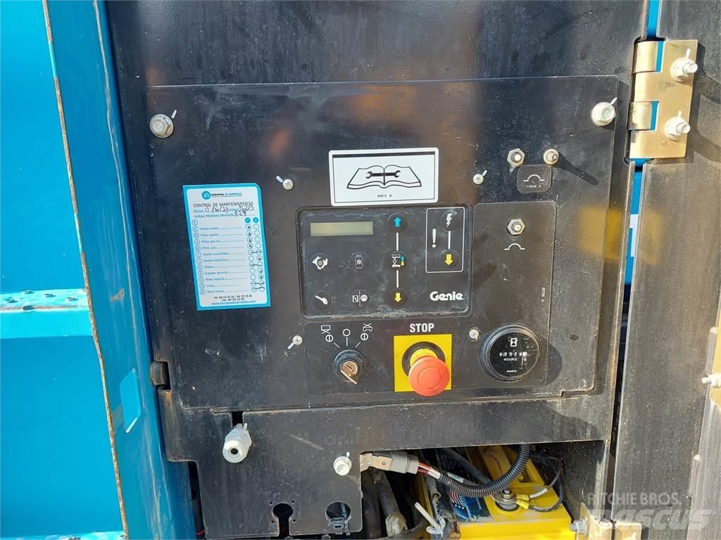Genie GS4390 가위형 리프트