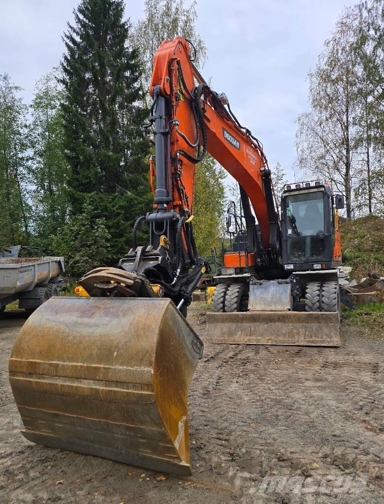 Doosan DX 170 W-5  휠 굴삭기