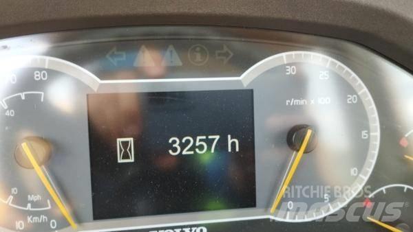 Volvo A 30 G 연결식 홀러