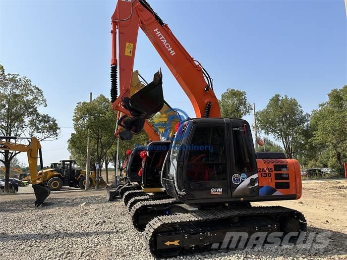 Hitachi ZX 130 대형 굴삭기 29톤 이상