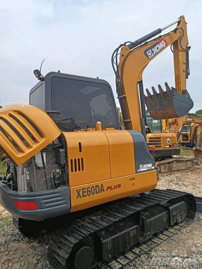 XCMG XE 60 DA 소형 굴삭기 7톤 미만