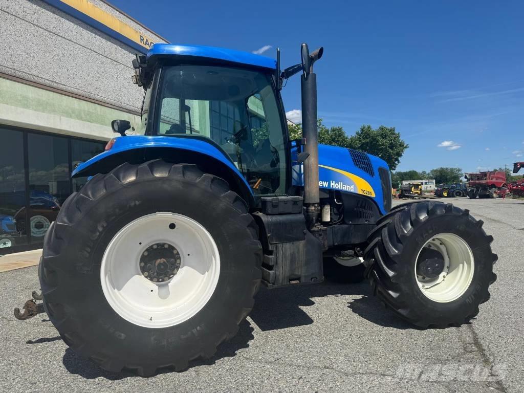 New Holland TG 285 트랙터