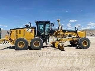CAT 16 그레이더