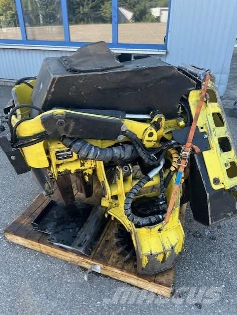 John Deere H414 원목 하베스터