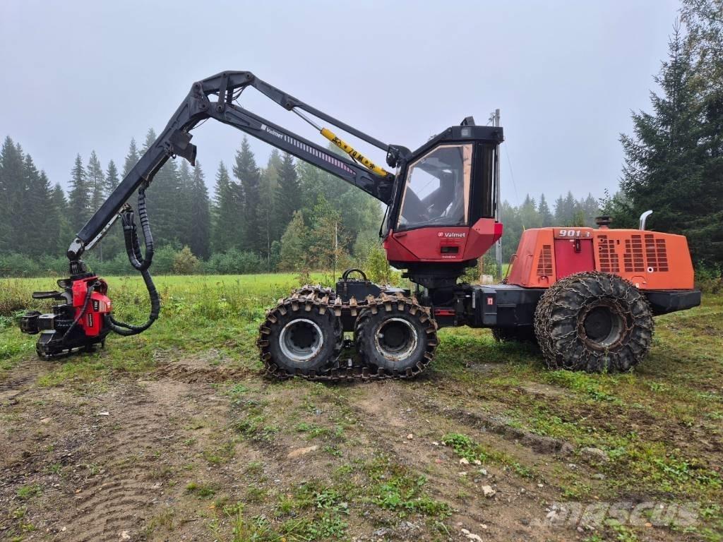 Valmet 901.3 원목 하베스터