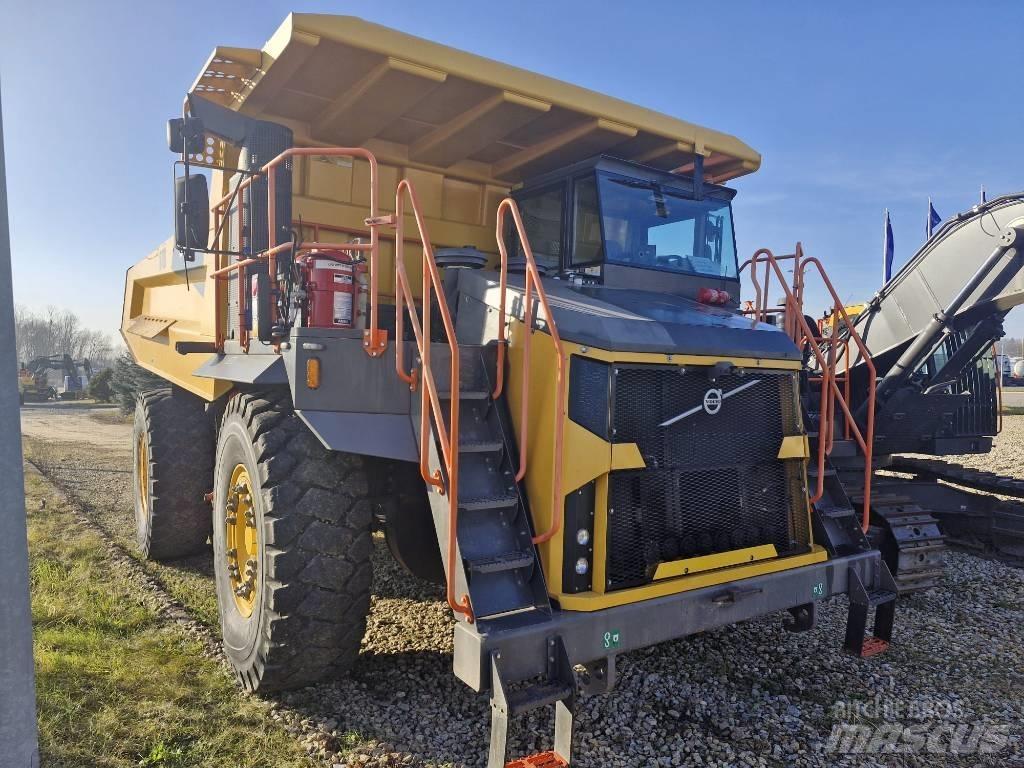 Volvo R 70 D 초대형 덤프 트럭