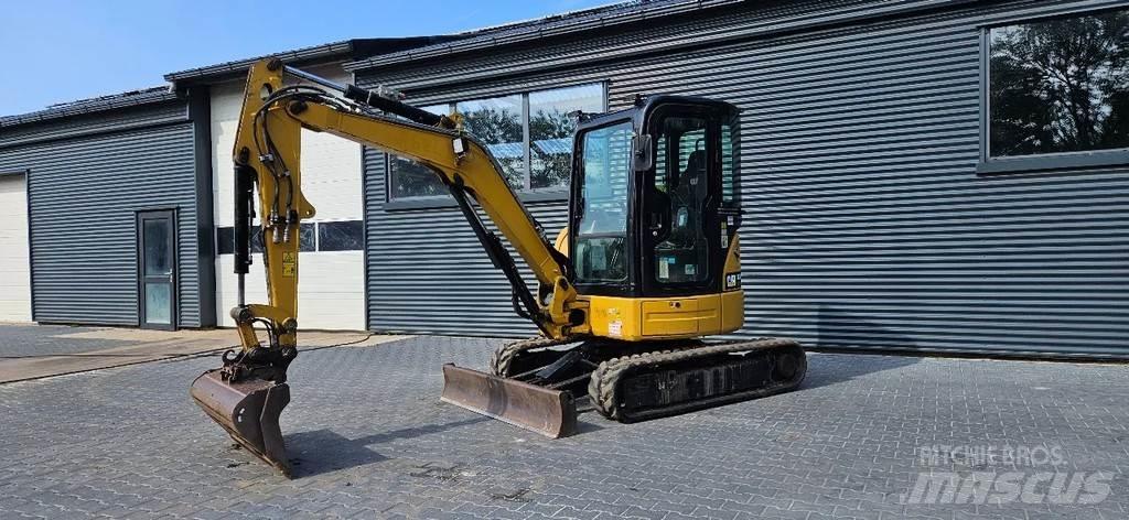 CAT 303.5E 소형 굴삭기 7톤 미만