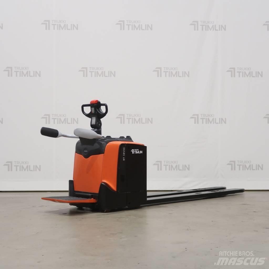 Toyota LPE250 로우 리프터(승강대 포함)