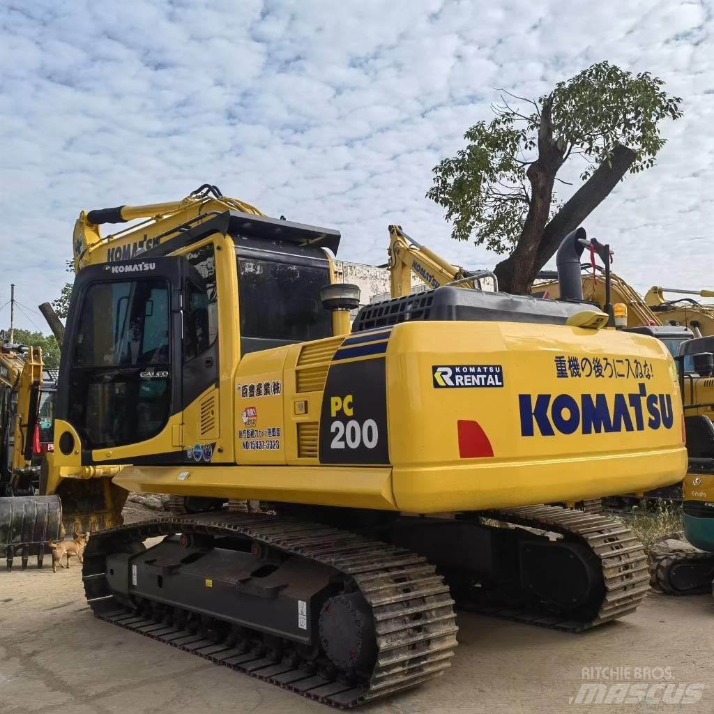 Komatsu PC 200 대형 굴삭기 29톤 이상