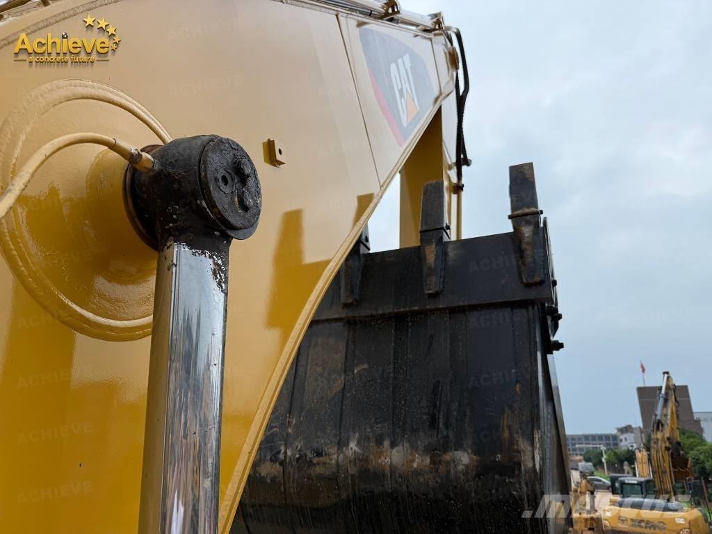 CAT 320 D 대형 굴삭기 29톤 이상