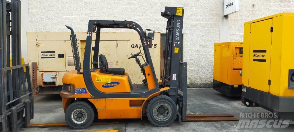 Samsung SF 20 D 디젤 지게차