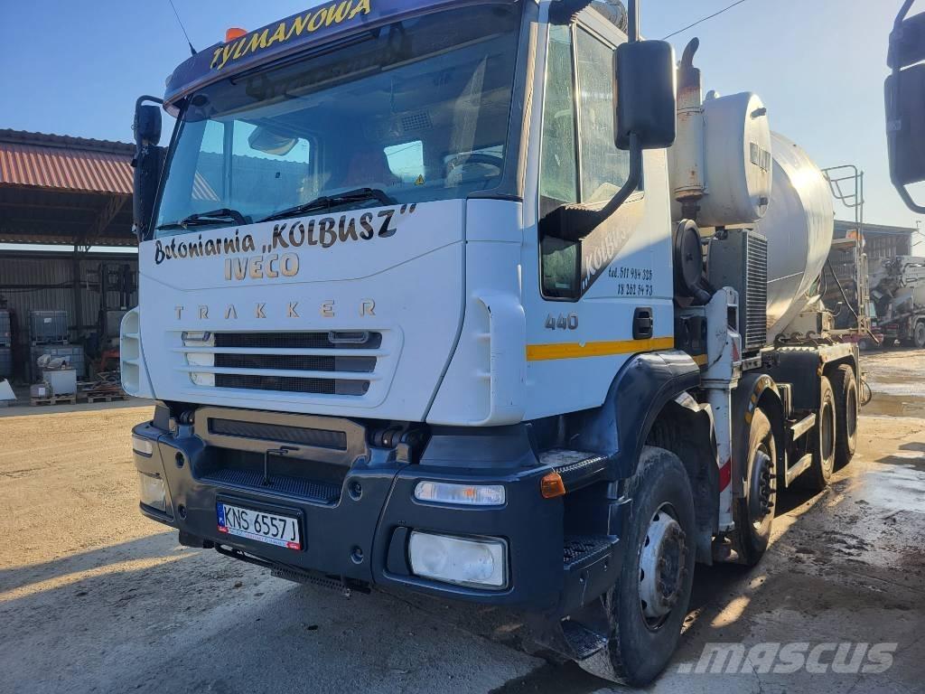 Iveco Trakker 콘크리트 믹서트럭