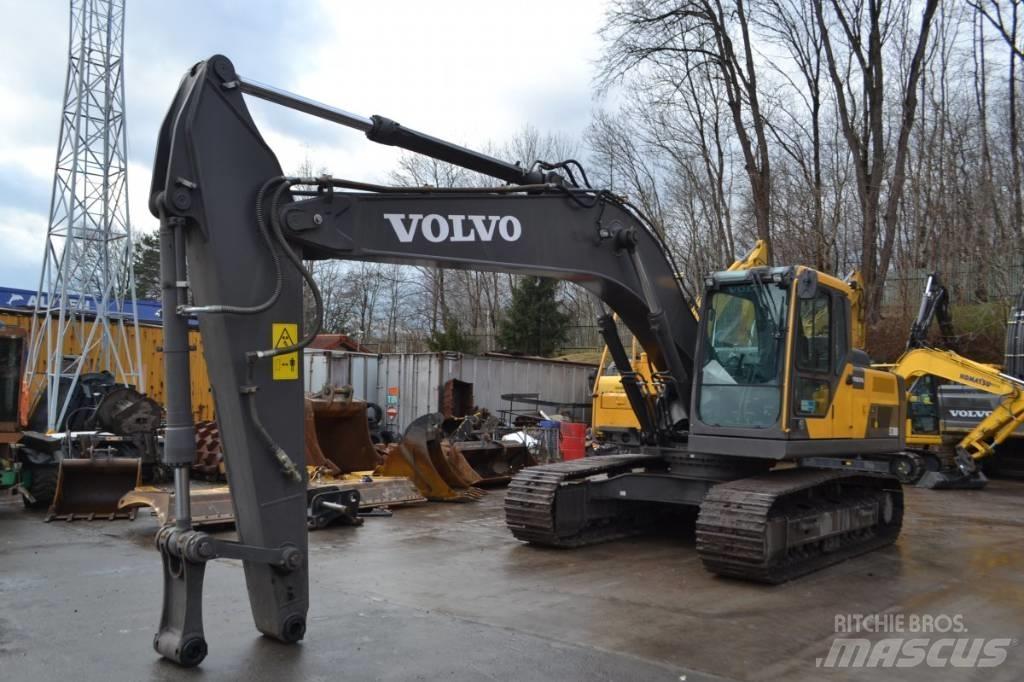 Volvo EC 200 대형 굴삭기 29톤 이상
