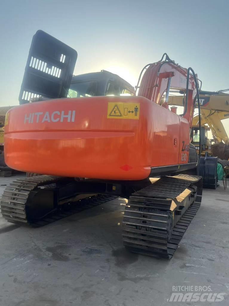 Hitachi ZX 120 대형 굴삭기 29톤 이상