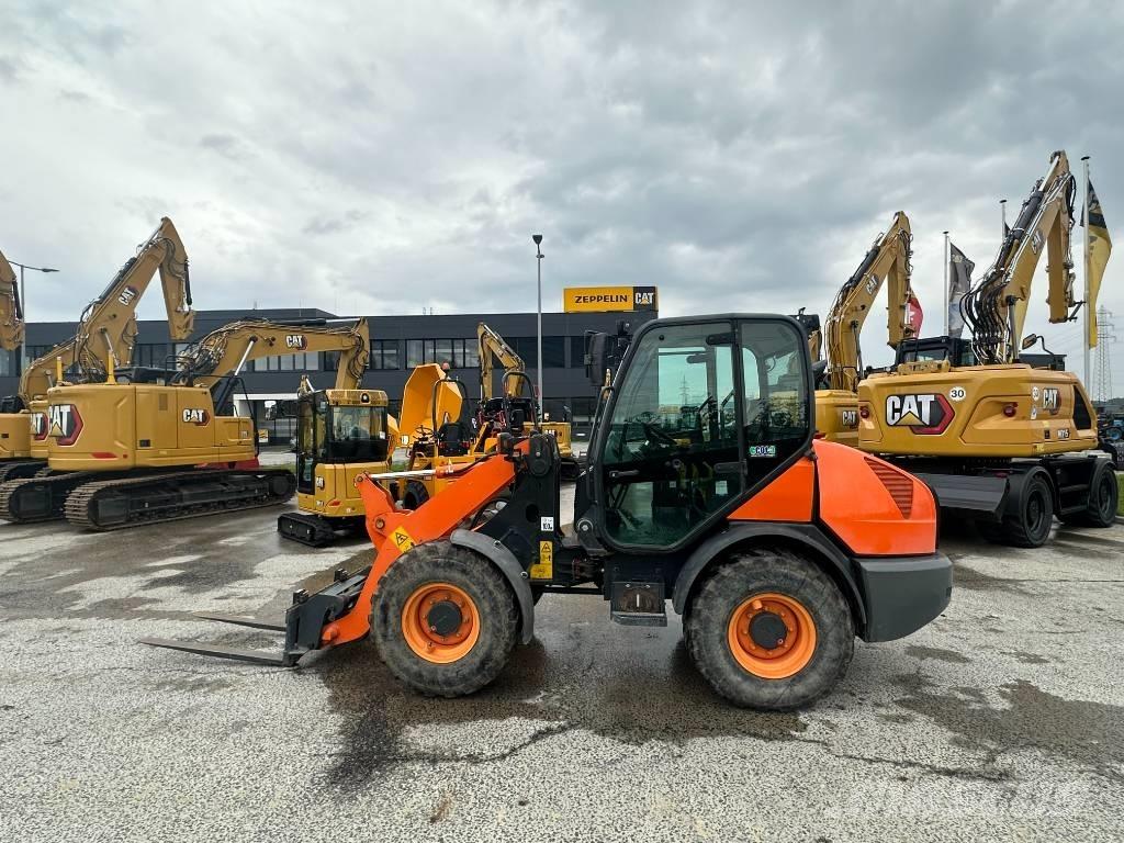 Komatsu WA 70  휠로우더