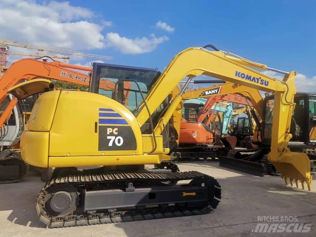 Komatsu PC 70 대형 굴삭기 29톤 이상