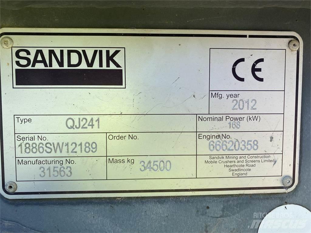Sandvik QJ241 채석장 및 노천광산 굴착기