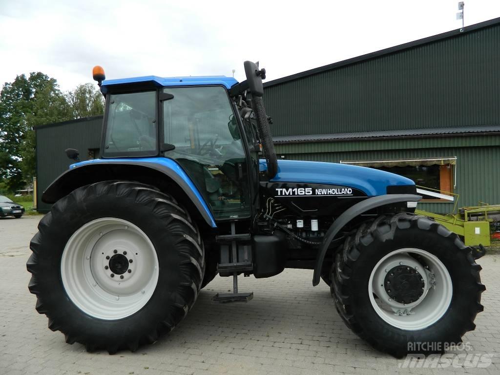 New Holland TM 165 트랙터