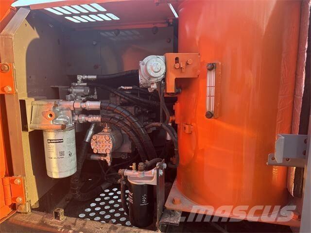 Hitachi ZX120 대형 굴삭기 29톤 이상