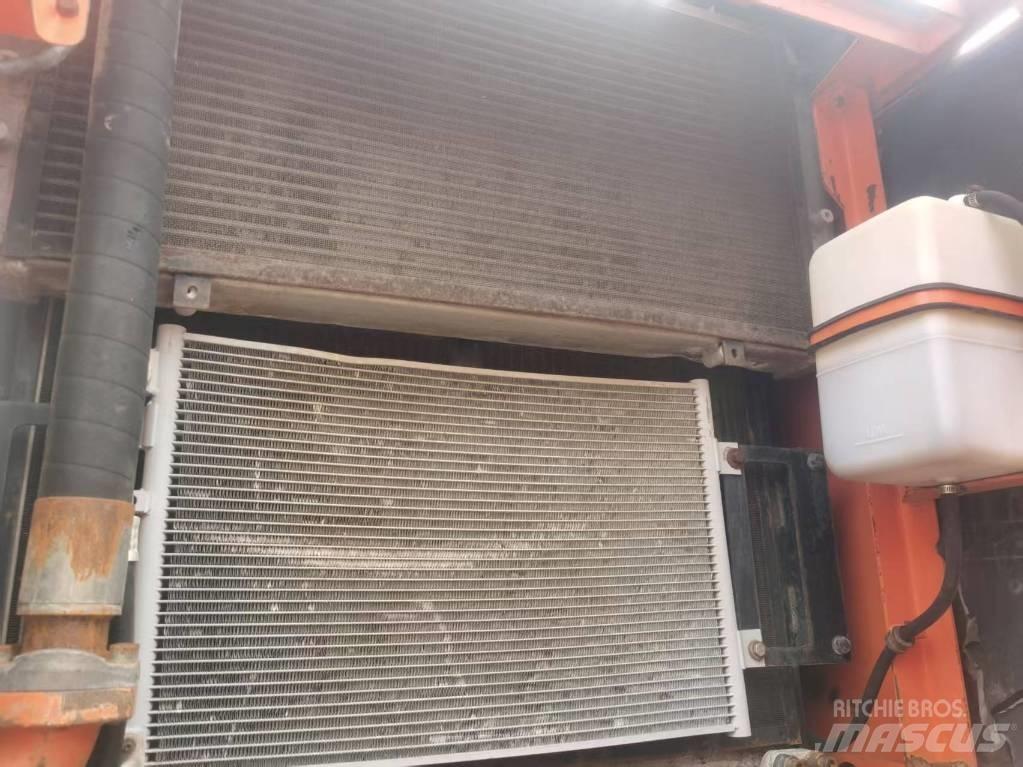 Doosan DX 300 LC 대형 굴삭기 29톤 이상