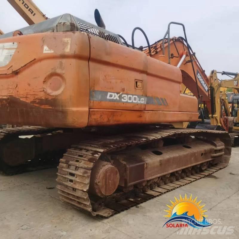 Doosan DX 300 LC 대형 굴삭기 29톤 이상