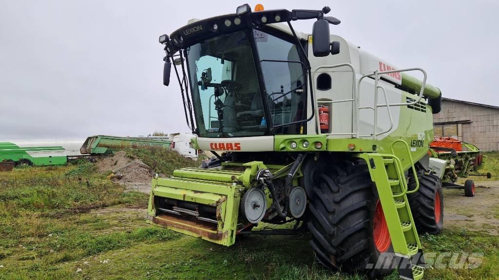CLAAS Lexion 670 콤바인 수확기