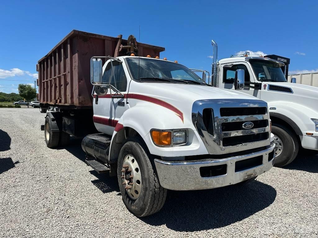 Ford F 750 폐기물 수거 트럭