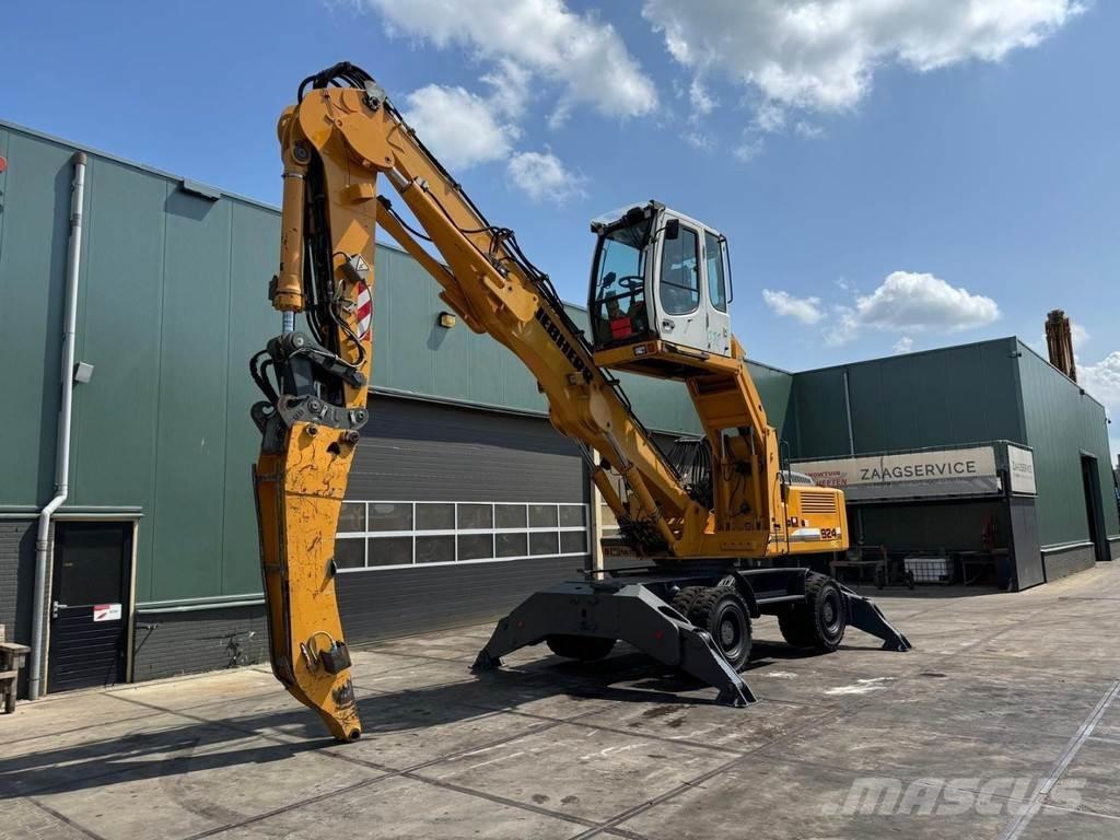 Liebherr A 924 C 폐기물/산업 처리기